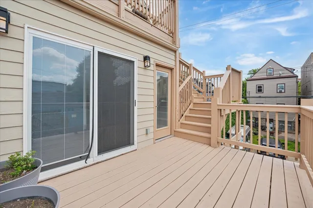 $1,325,000 | 2415 West Belle Plaine Avenue, Chicago, IL 60618