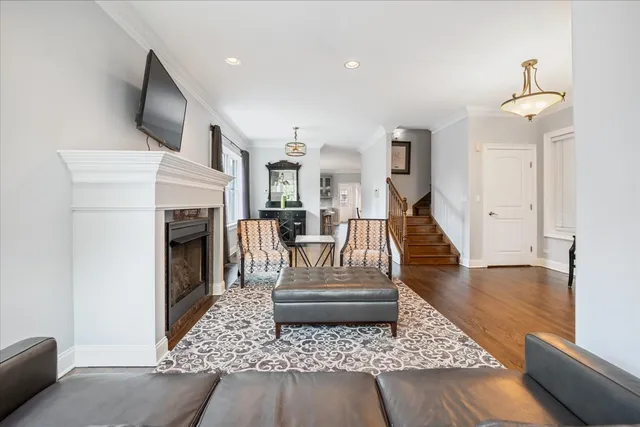 $1,325,000 | 2415 West Belle Plaine Avenue, Chicago, IL 60618