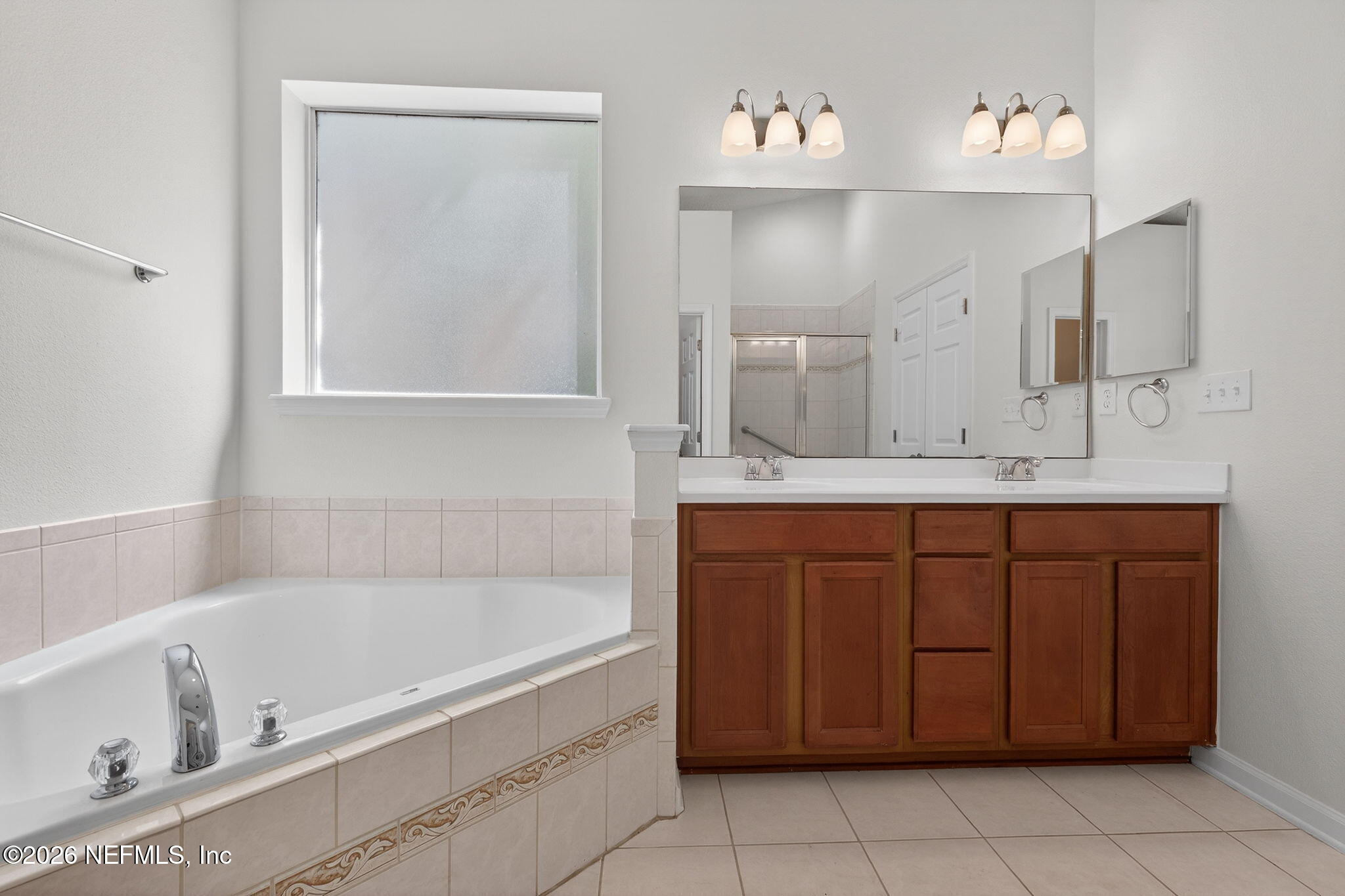 3028 South Atherley Road St. Augustine, FL 32092 - Photo 17 of 30 17-web-or-mls-primarybath-1