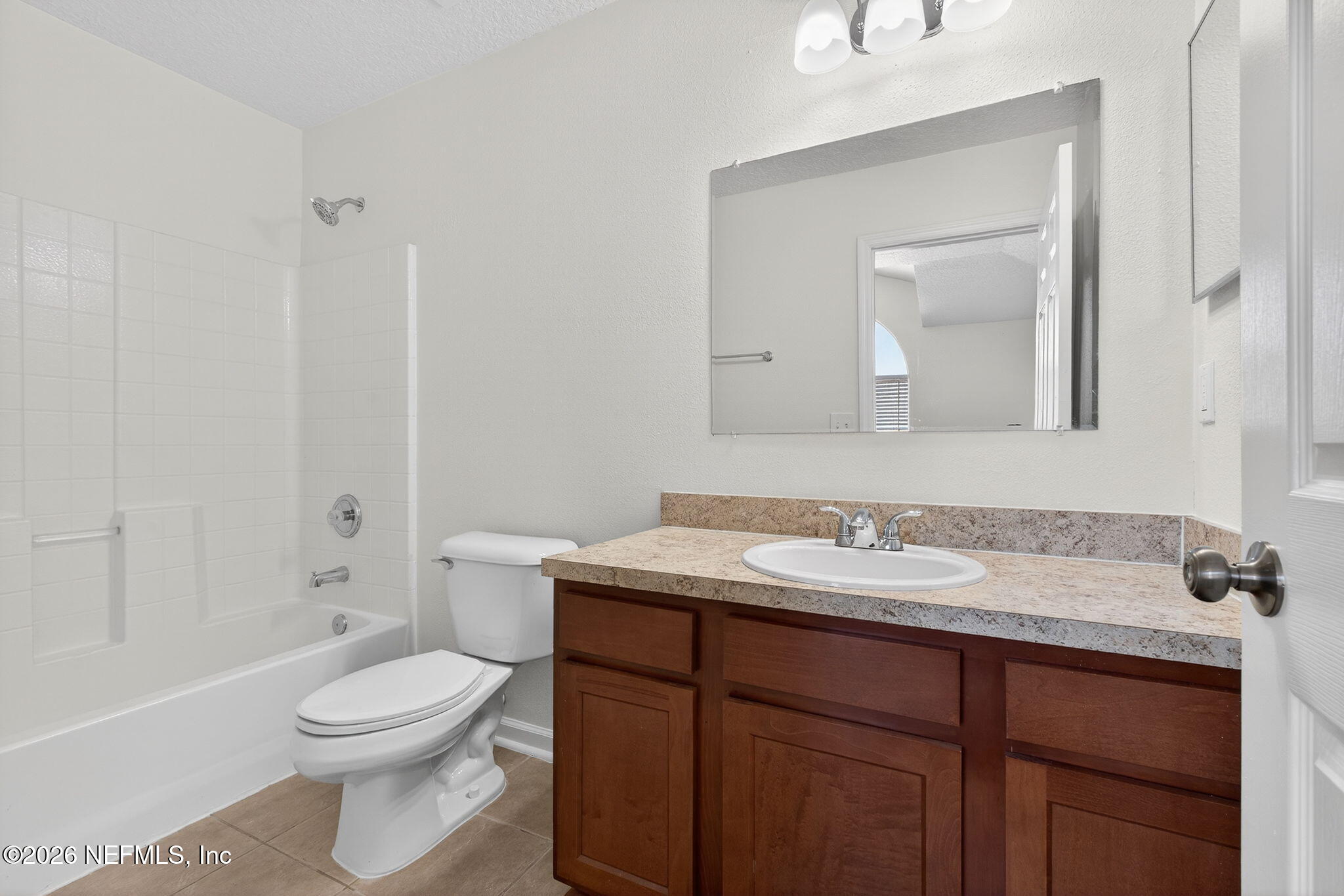 3028 South Atherley Road St. Augustine, FL 32092 - Photo 25 of 30 23-web-or-mls-upstairsbathroom