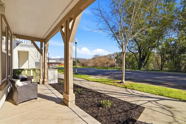 $735,000 | 4077 Calloway Drive, Santa Rosa, CA 95409