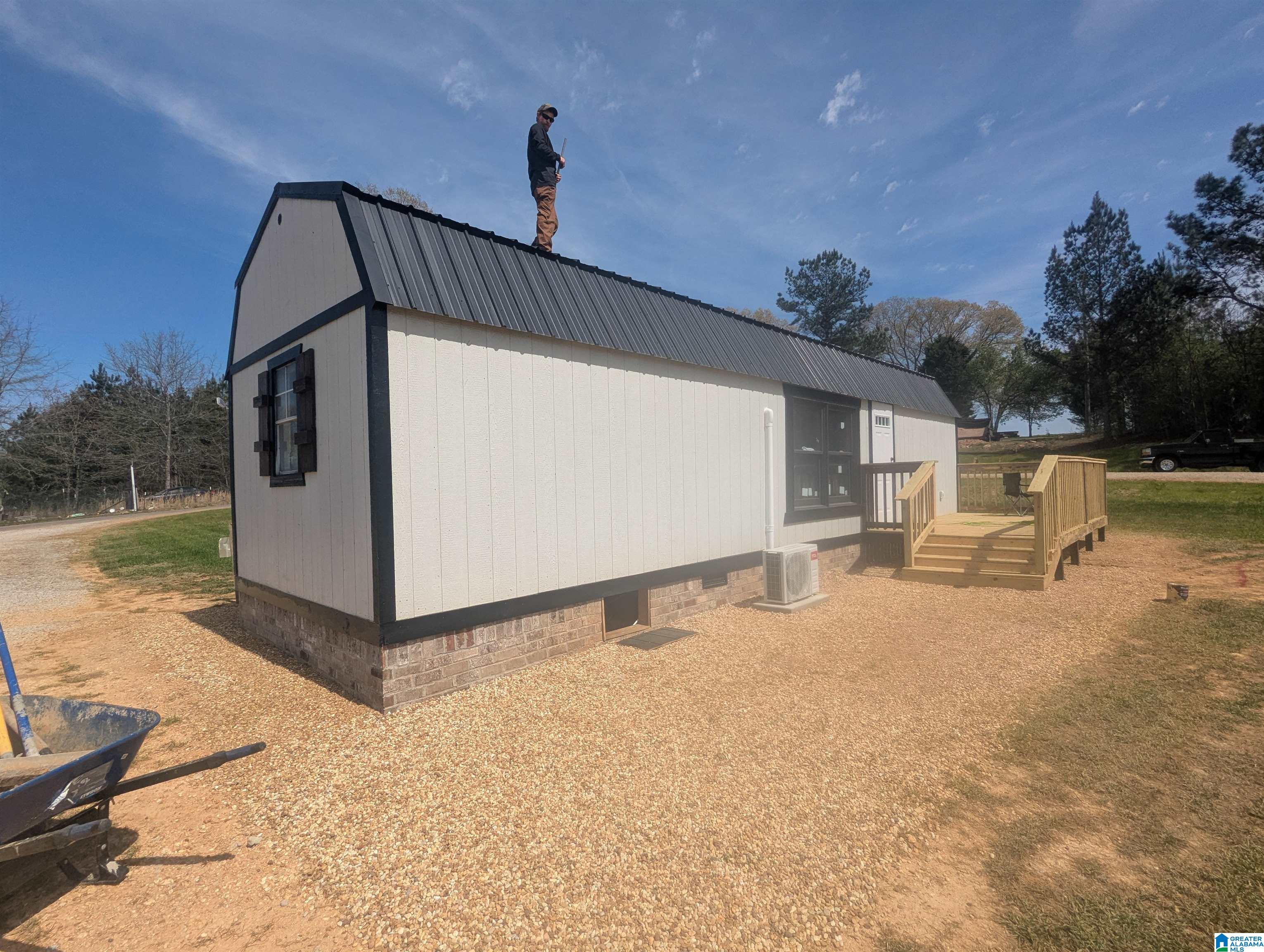 827 Cole Road Munford, AL 36268 - Photo 2 of 9