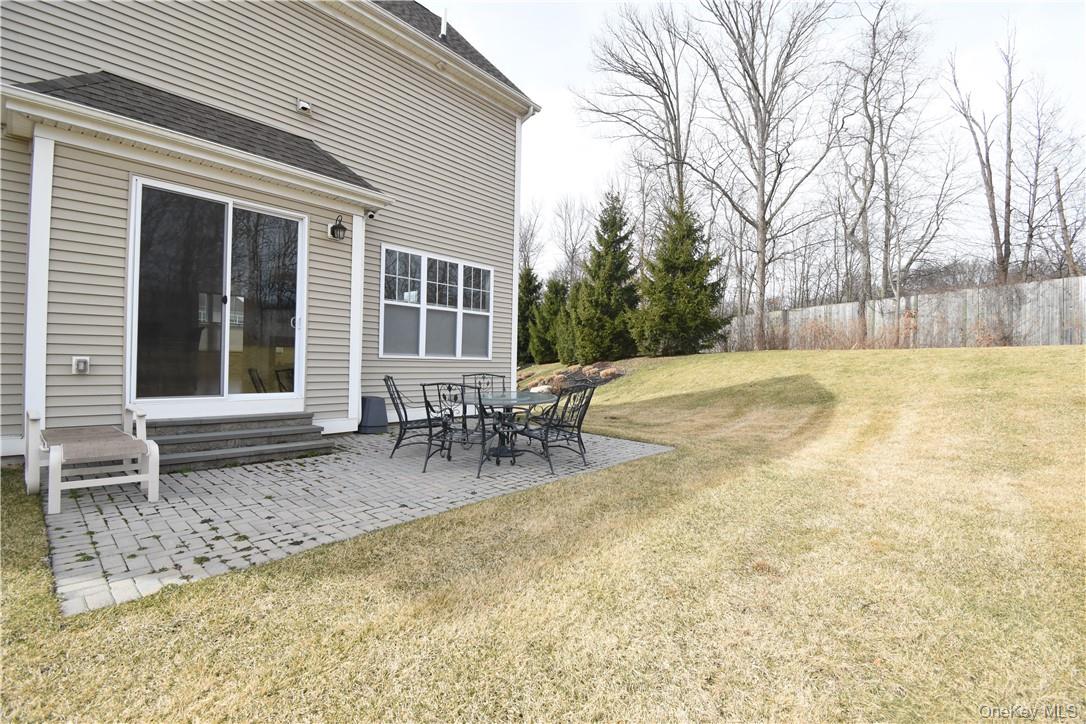 4 High Ridge Lane Middletown, NY 10940 - Photo 28 of 36 back patio