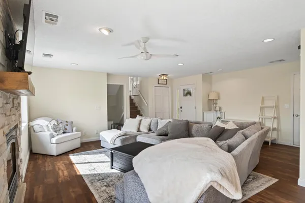 $450,000 | 5515 157th Way North, Hugo, MN 55038