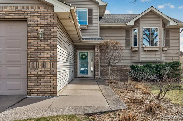 $450,000 | 5515 157th Way North, Hugo, MN 55038