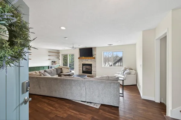 $450,000 | 5515 157th Way North, Hugo, MN 55038