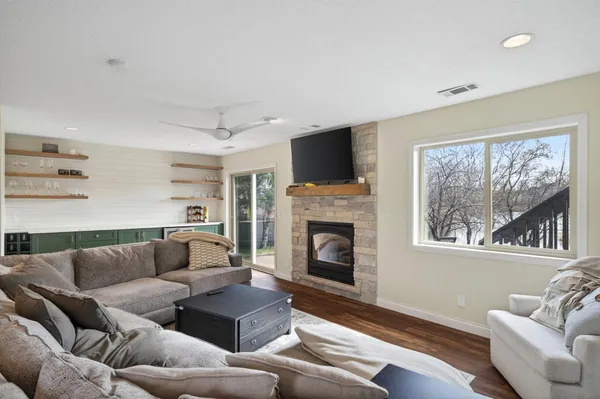 $450,000 | 5515 157th Way North, Hugo, MN 55038