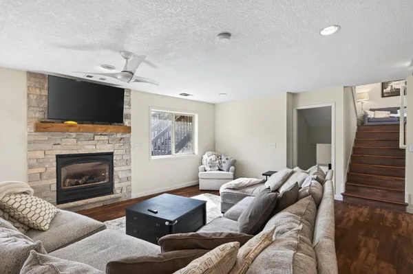 $450,000 | 5515 157th Way North, Hugo, MN 55038