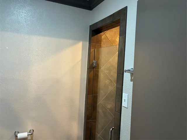 $2,400 | 5617 Ridgerock Court, Fort Worth, TX 76132