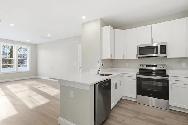 $329,000 | 8 Vine Street, Unit 2, Haverhill, MA 01830