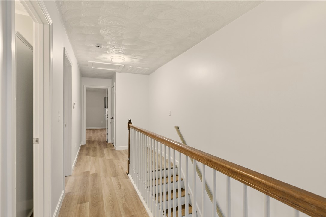 47 Windsor Road Cranston, RI 02905 - Photo 13 of 39