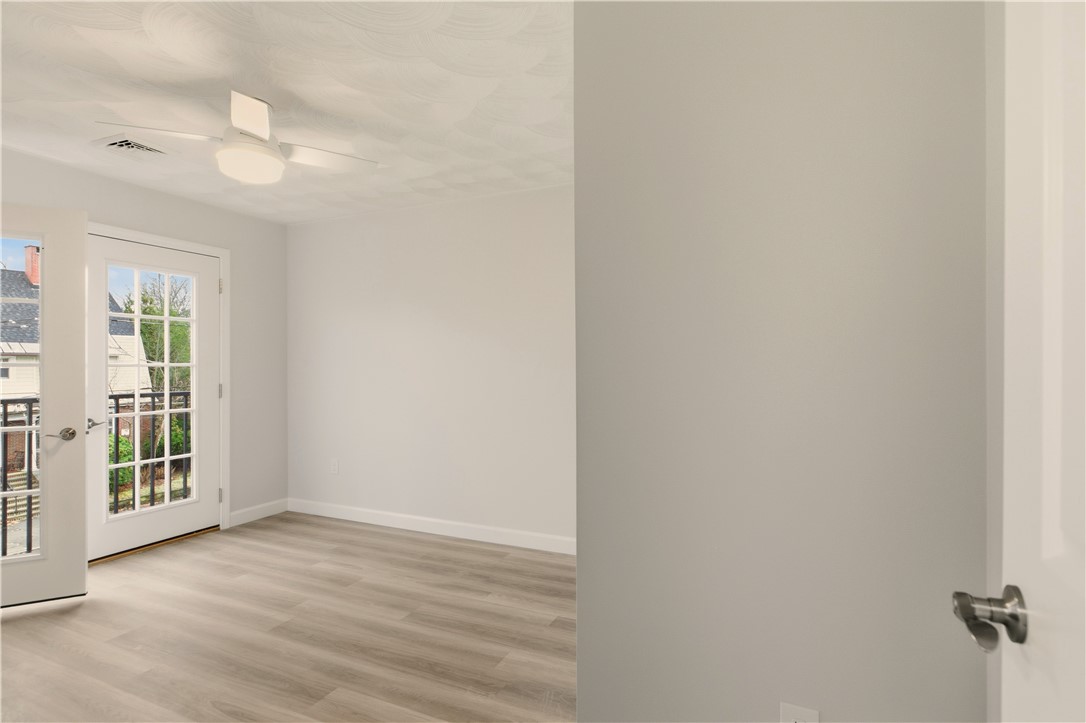 47 Windsor Road Cranston, RI 02905 - Photo 15 of 39