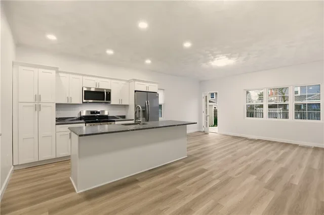 $3,500 | 47 Windsor Road, Cranston, RI 02905