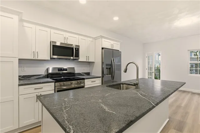 $3,500 | 47 Windsor Road, Cranston, RI 02905