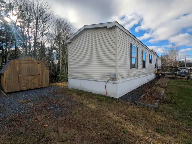 $115,000 | 27 Lunar Drive, Canaan, NH 03741