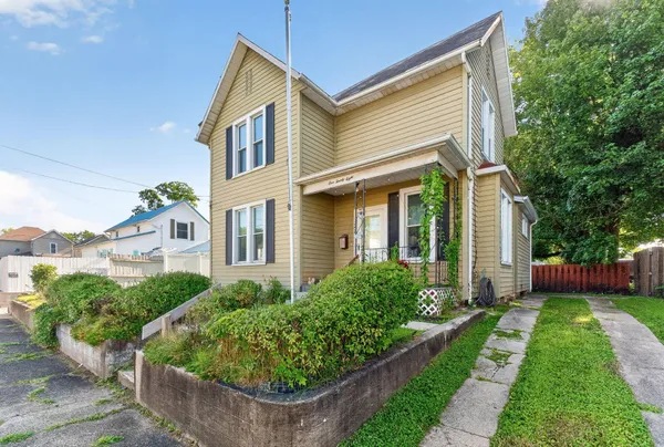 $209,000 | 128 North 9th Street, Newark, OH 43055