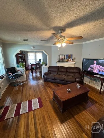 $255,000 | 320 Forrest Avenue, Savannah, GA 31404