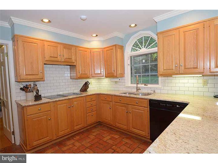 1062 Beaumont Road Berwyn, PA 19312 - Photo 8 of 25
