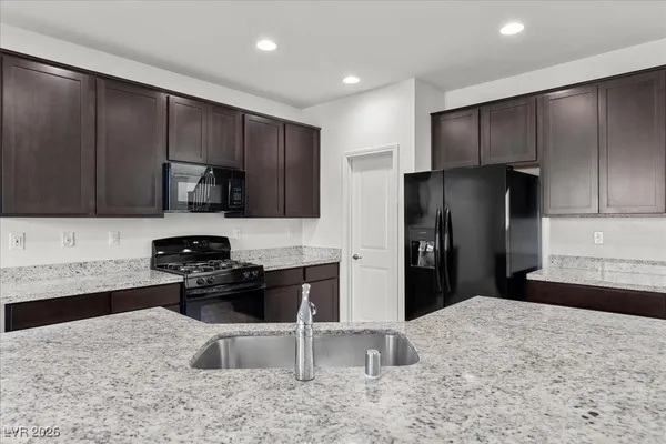 $2,950 | 9991 Blue Rain Street, Las Vegas, NV 89178