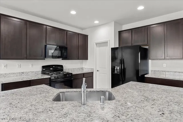 $2,950 | 9991 Blue Rain Street, Las Vegas, NV 89178