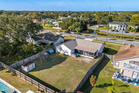 view of an outdoor space with seating area