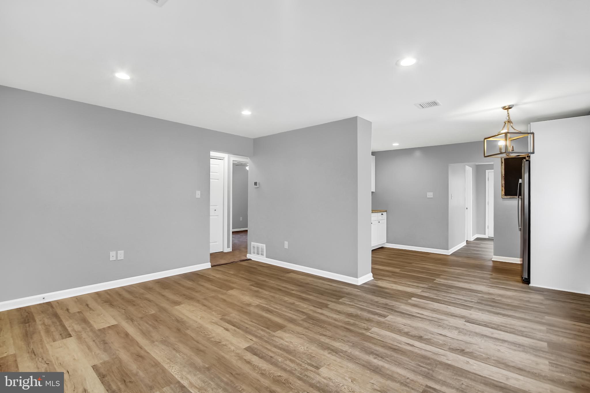 18 Compass Road Baltimore, MD 21220 - Photo 5 of 26