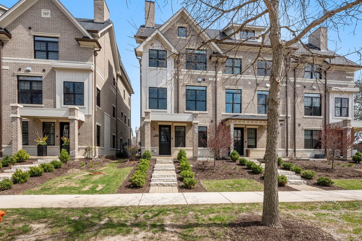 108 North Wright Street Naperville, IL 60540 - Photo 1 of 47 a front view of a building with street view