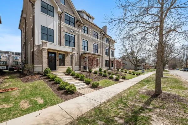 $1,789,500 | 108 North Wright Street, Naperville, IL 60540