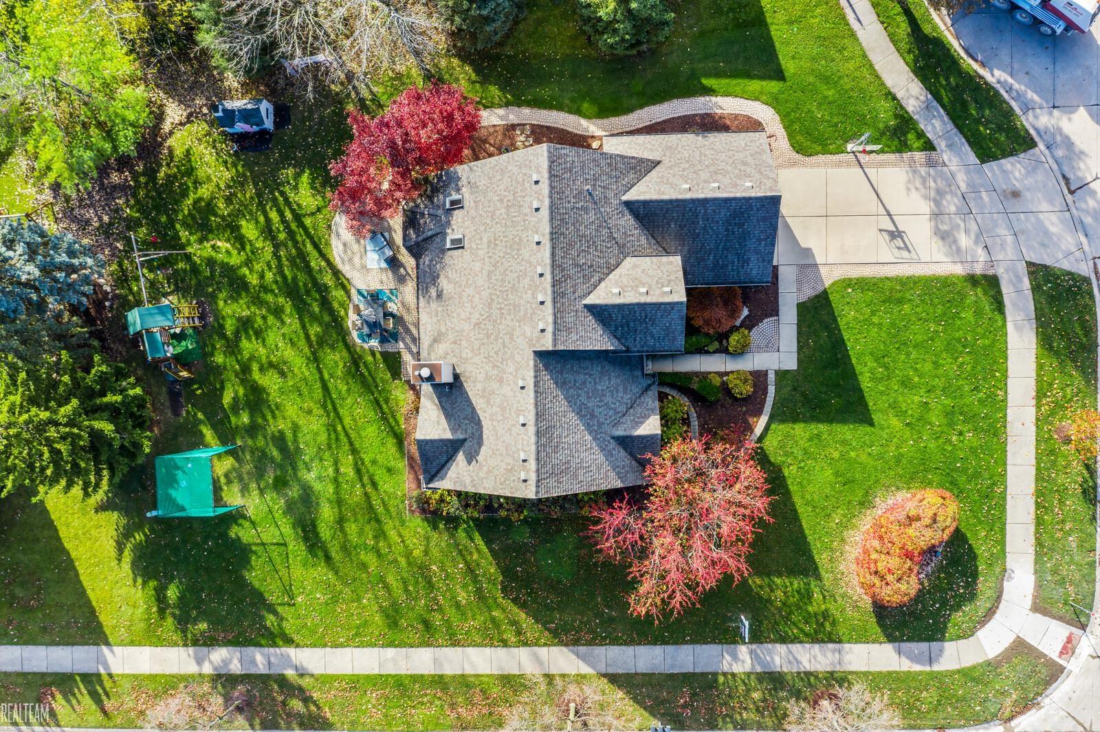 2695 Oak View Court Rochester Hills, MI 48307 - Photo 3 of 54