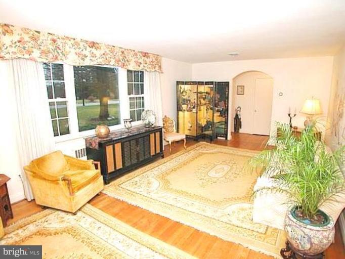 13041 Beaver Dam Road Cockeysville, MD 21030 - Photo 10 of 22 Living Room #2