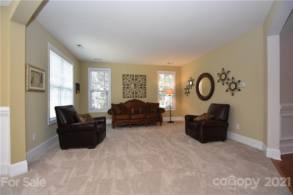 6715 Springs Mill Road Charlotte, NC 28277 - Photo 11 of 47 Gallery Image 11
