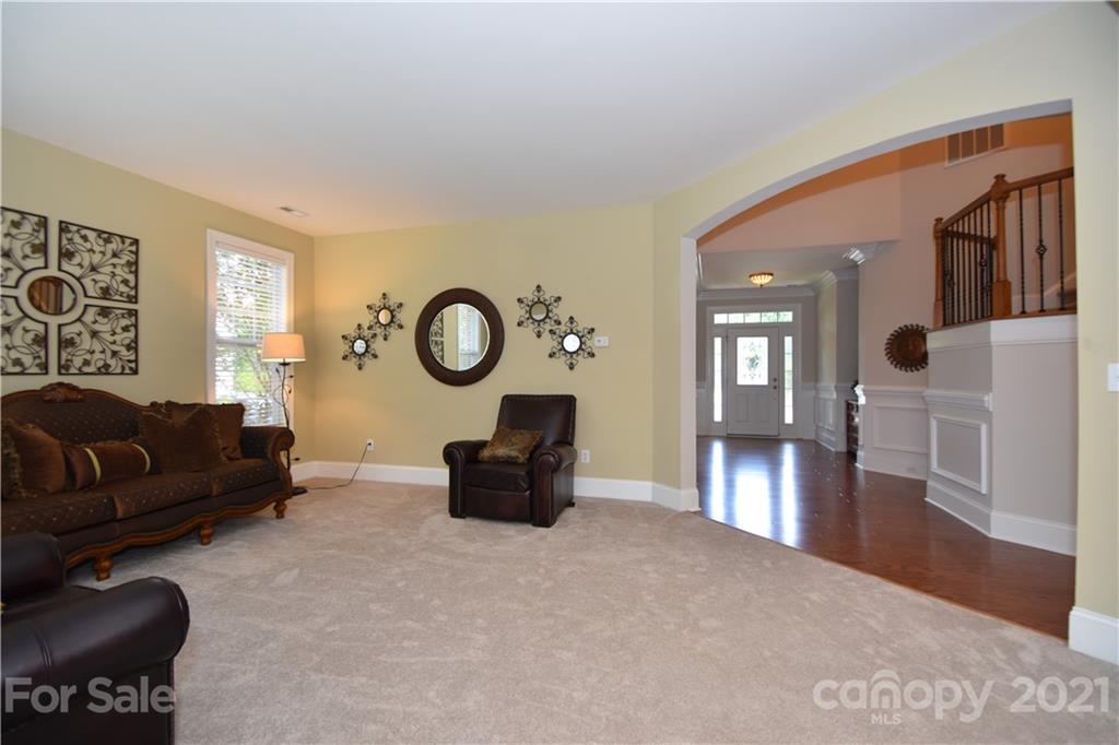 6715 Springs Mill Road Charlotte, NC 28277 - Photo 12 of 47 Gallery Image 12