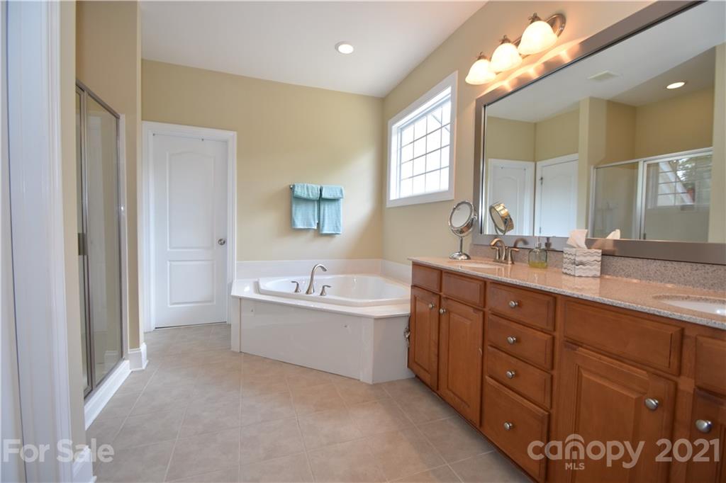 6715 Springs Mill Road Charlotte, NC 28277 - Photo 36 of 47 Gallery Image 36