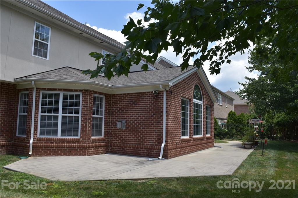 6715 Springs Mill Road Charlotte, NC 28277 - Photo 45 of 47 Gallery Image 45