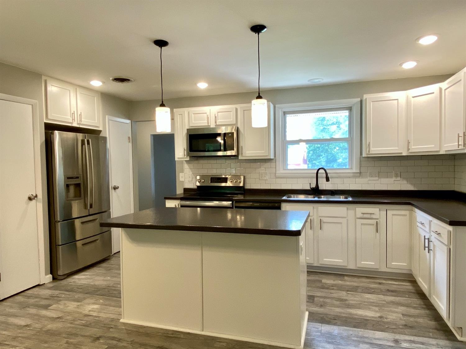 22232 Georgetown Road Lawrenceburg, IN 47025 - Photo 10 of 23