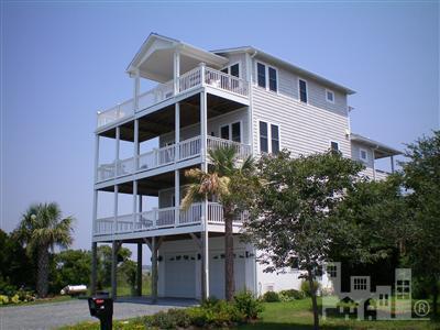 130 Atkinson Road Surf City, NC 28445 - Photo 1 of 14 Primary Photo
