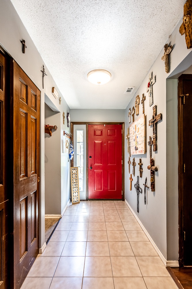732 West Dupont Road Fort Wayne, IN 46825 - Photo 19 of 27 Gallery Image 19