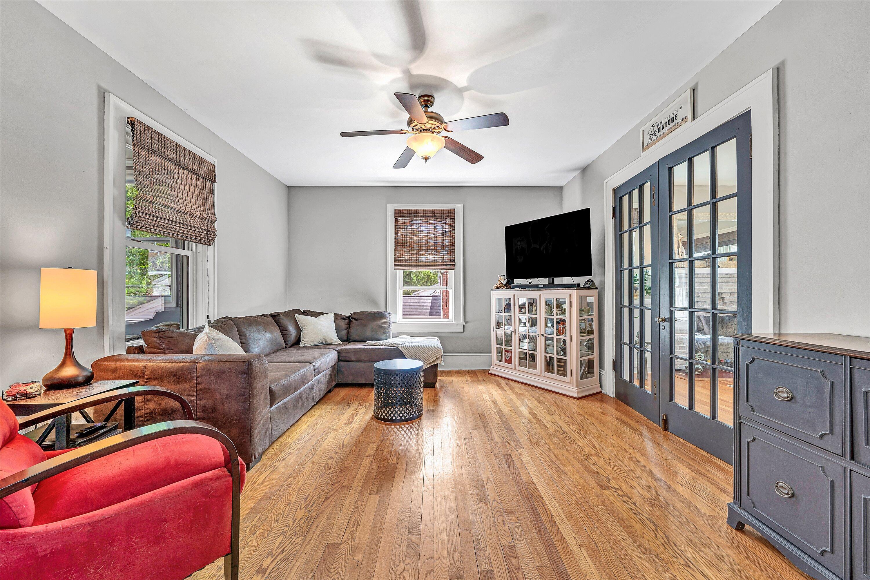 2416 Lofton Road Southwest Roanoke, VA 24015 - Photo 13 of 54 16-DSC06751