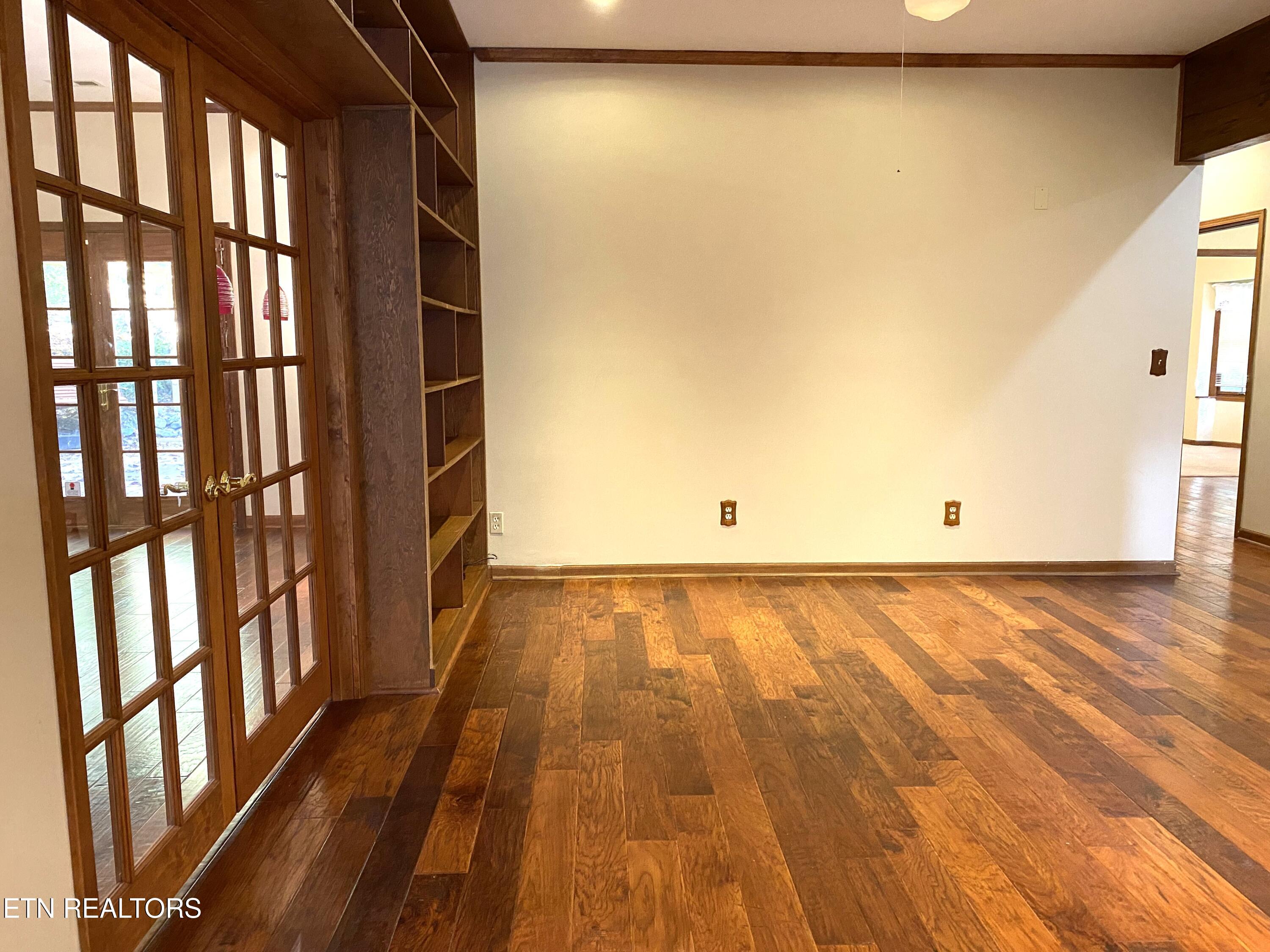 118 Mohawk Road Oak Ridge, TN 37830 - Photo 13 of 53 Reading Room 1a2