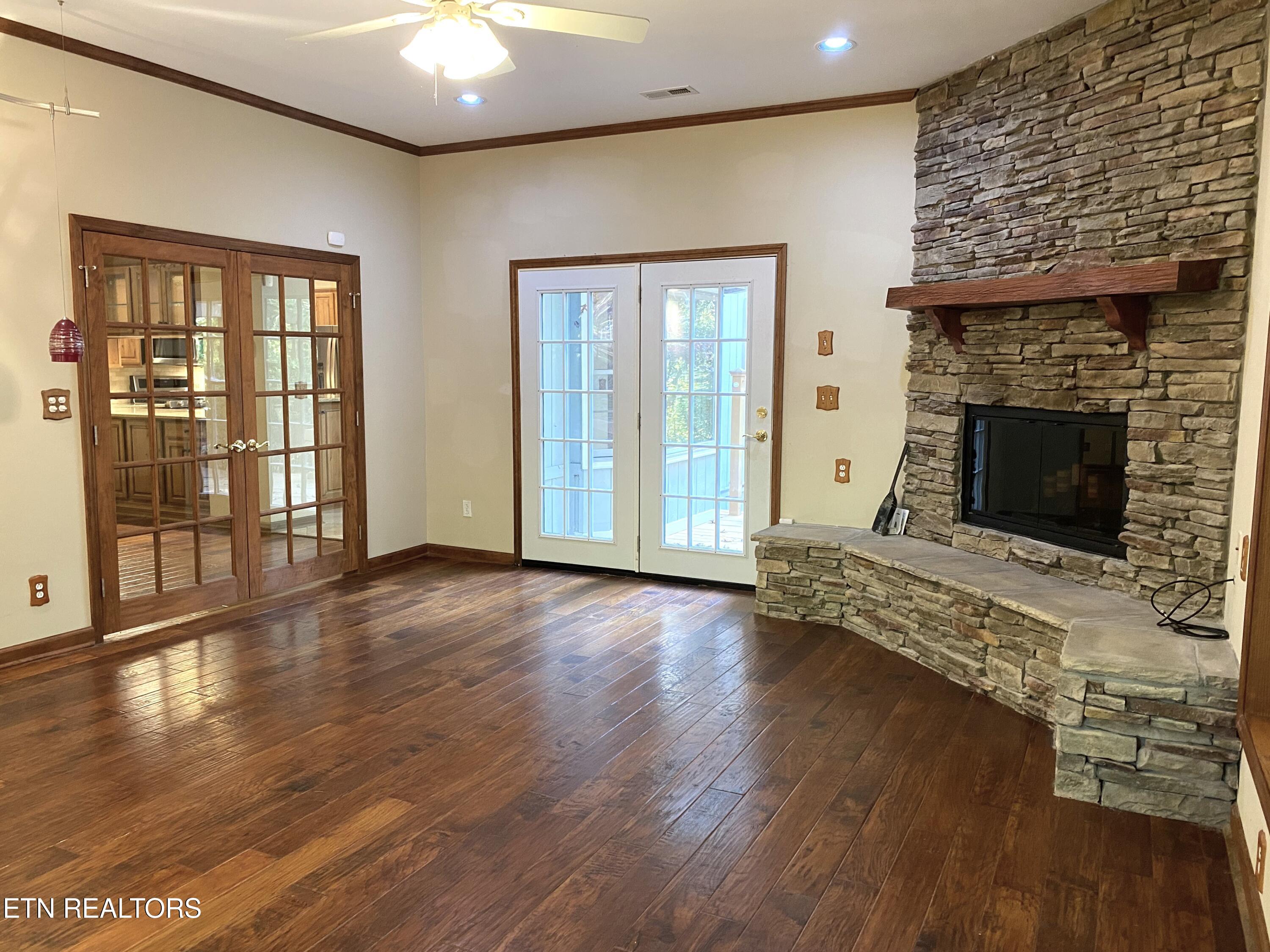 118 Mohawk Road Oak Ridge, TN 37830 - Photo 26 of 53 All Seasons Room 1b2