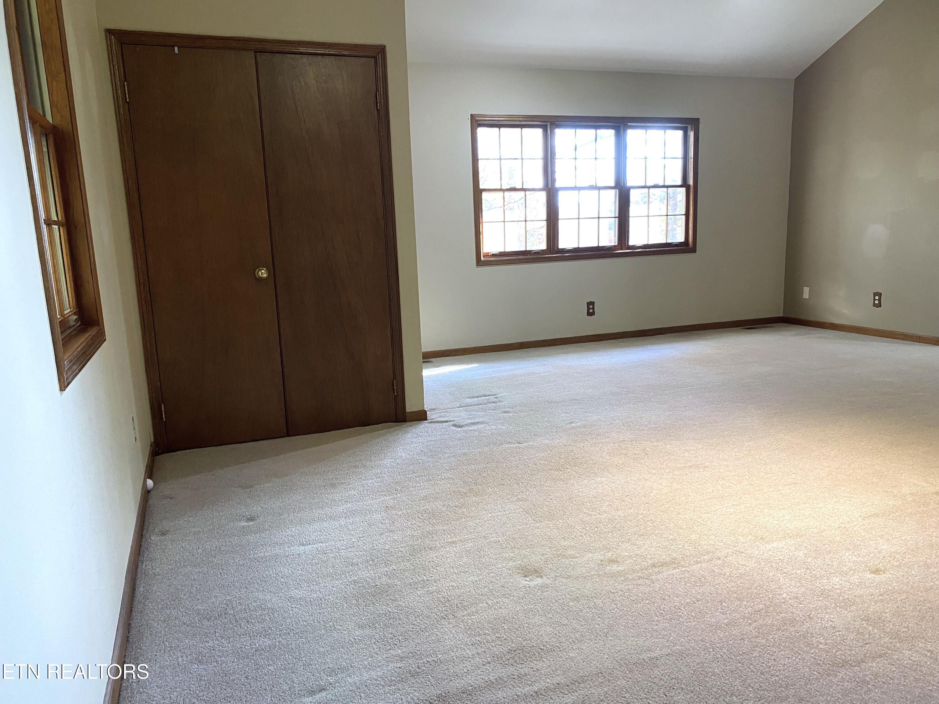 118 Mohawk Road Oak Ridge, TN 37830 - Photo 29 of 53 Upstairs Master Bedroom 1a2
