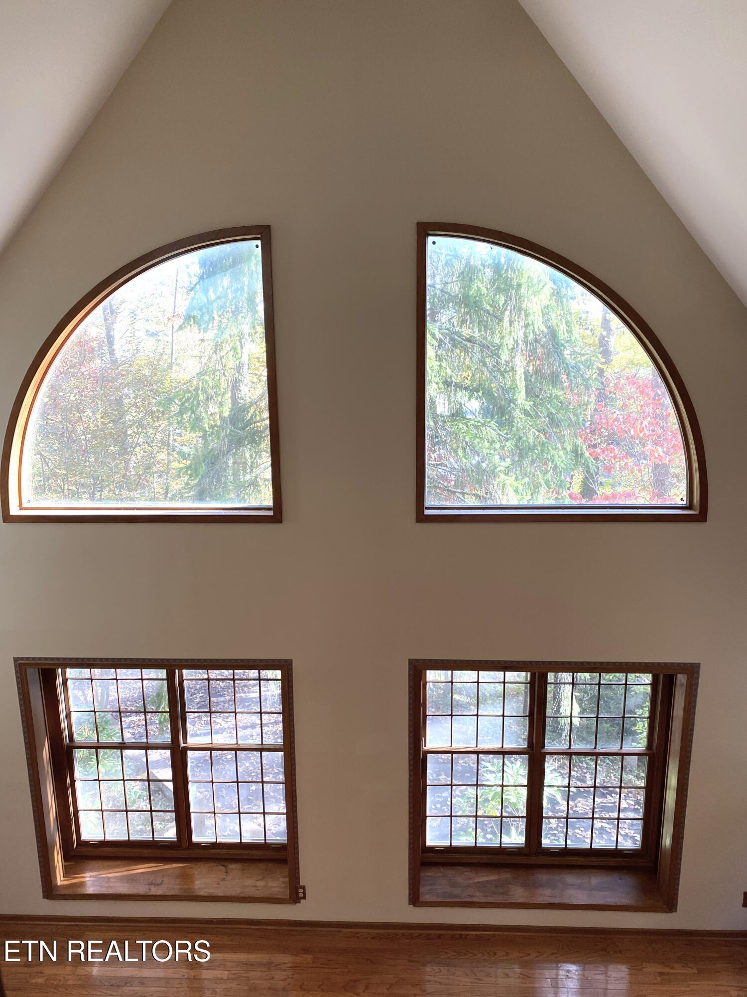 118 Mohawk Road Oak Ridge, TN 37830 - Photo 36 of 53 Front Window View from Upstairs