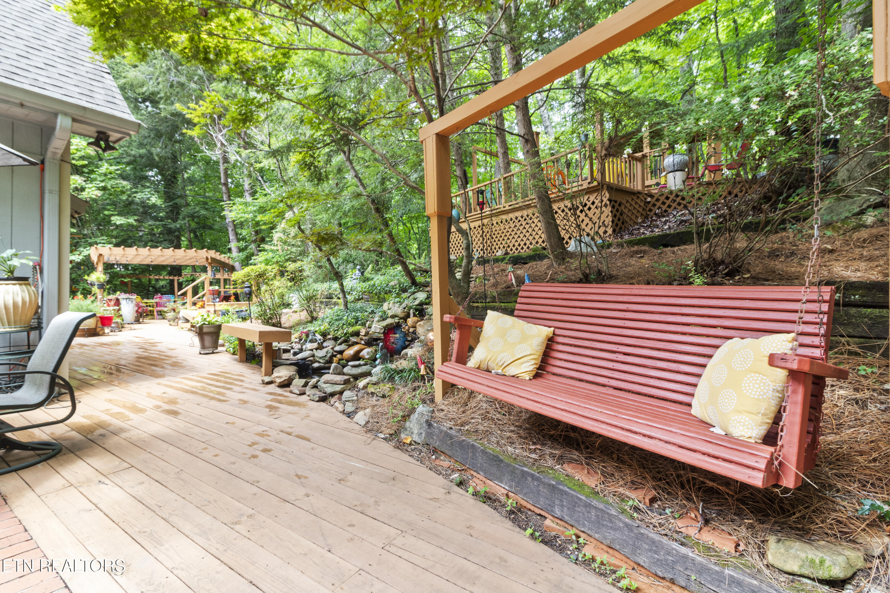 118 Mohawk Road Oak Ridge, TN 37830 - Photo 41 of 53 Just a Swing'n