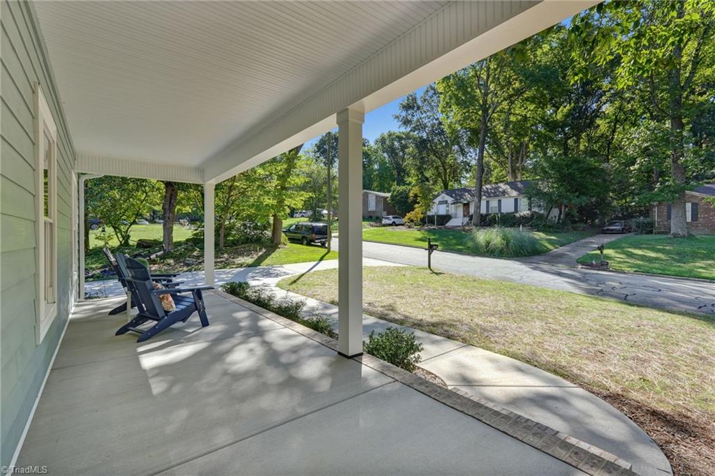 3522 Charing Cross Road Greensboro, NC 27455 - Photo 4 of 27 Gallery Image 4