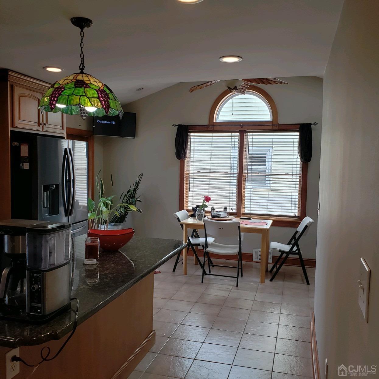 42 Wilcox Road New Brunswick, NJ 08901 - Photo 12 of 27 Gallery Image 12