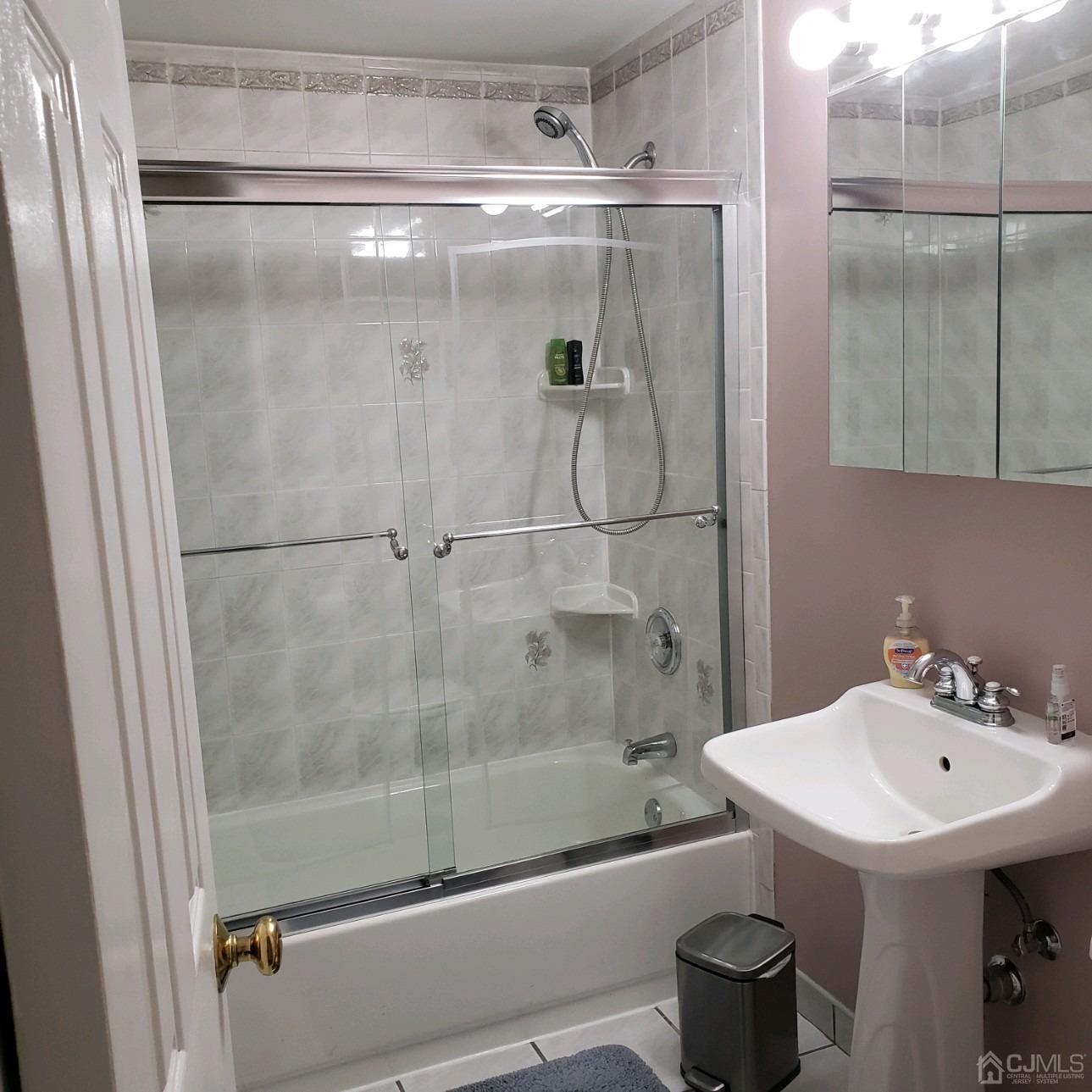 42 Wilcox Road New Brunswick, NJ 08901 - Photo 27 of 27 Gallery Image 27