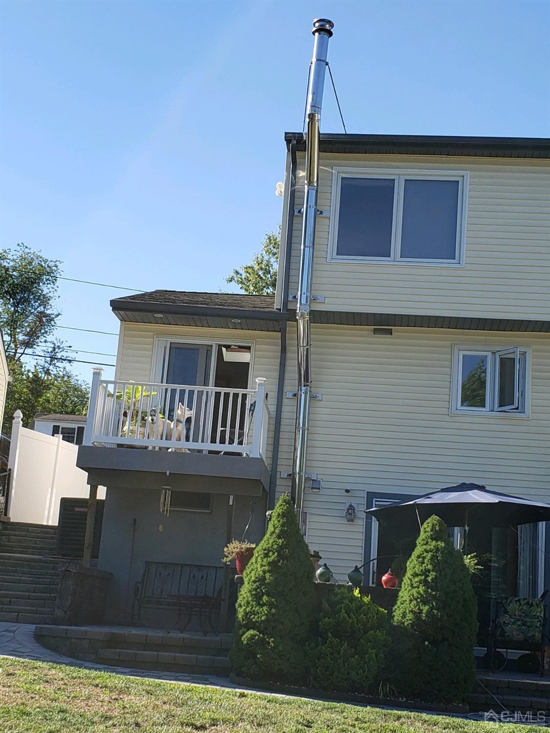 42 Wilcox Road New Brunswick, NJ 08901 - Photo 5 of 27 Gallery Image 5