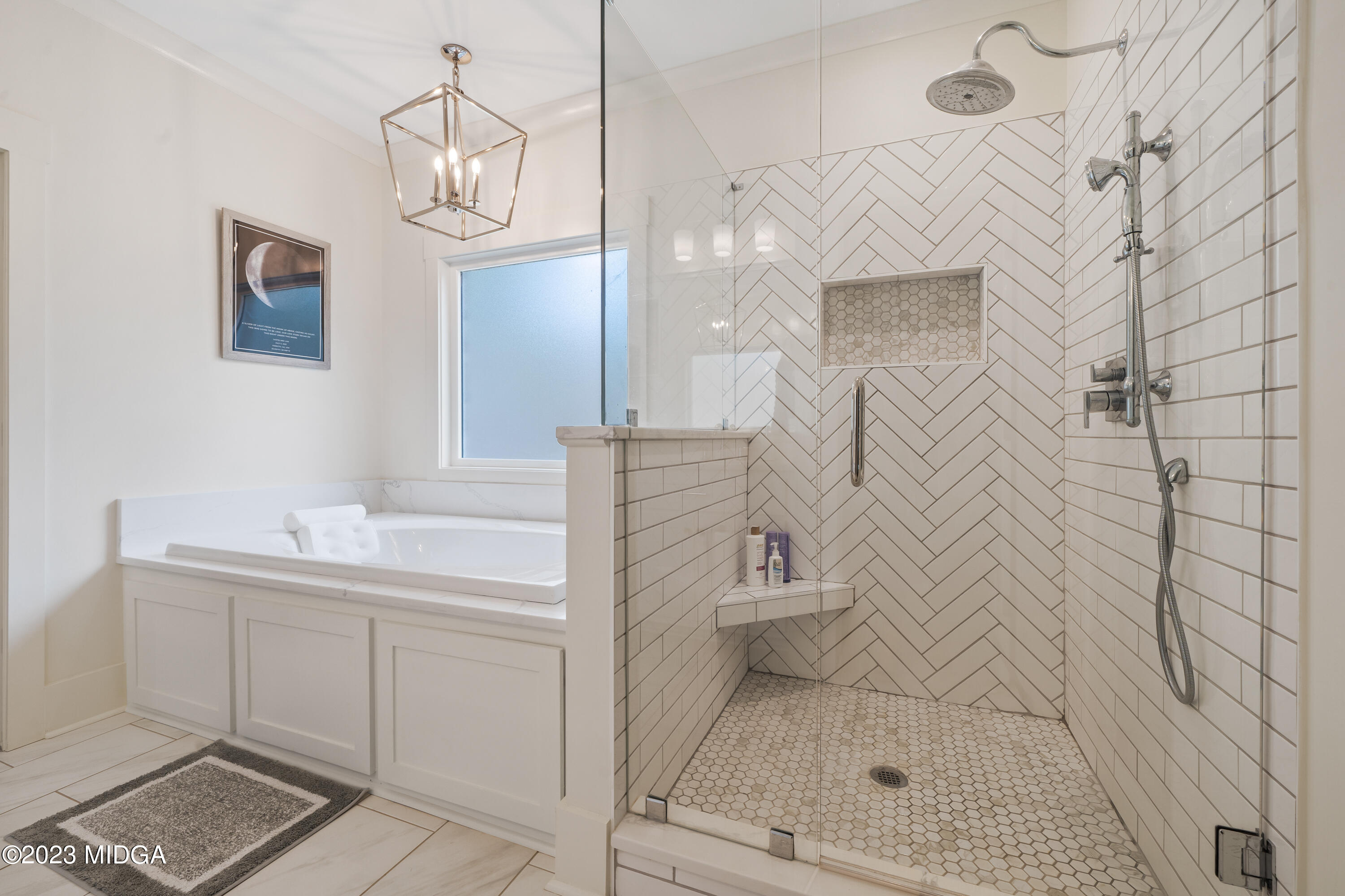 556 Pea Ridge Road Juliette, GA 31046 - Photo 18 of 42 a bathroom with a sink a toilet and a mirror