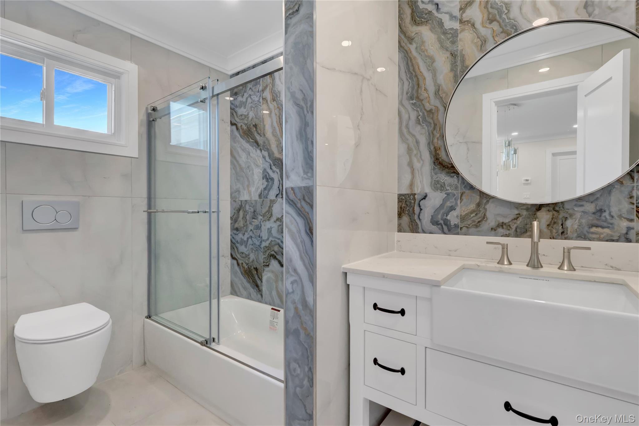 52 Woodland Road Roslyn, NY 11576 - Photo 33 of 50 Hallway Bath