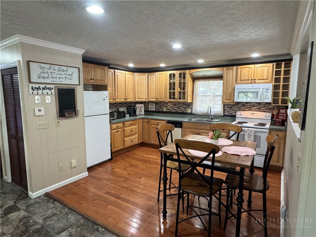 36 Larkspur Road Newland, NC 28657 - Photo 4 of 36